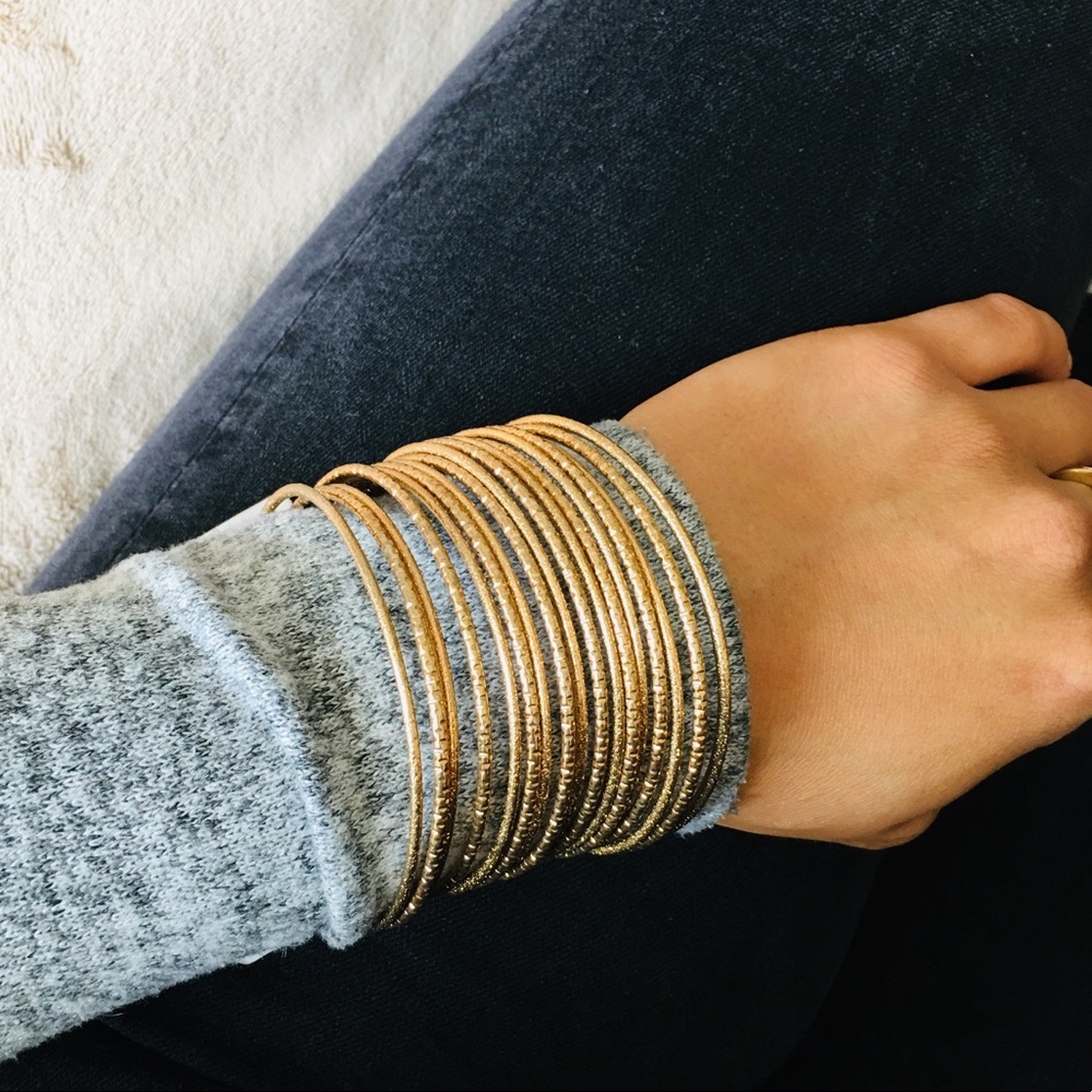 GOLD💛BRACELET - Picture 4 of 4